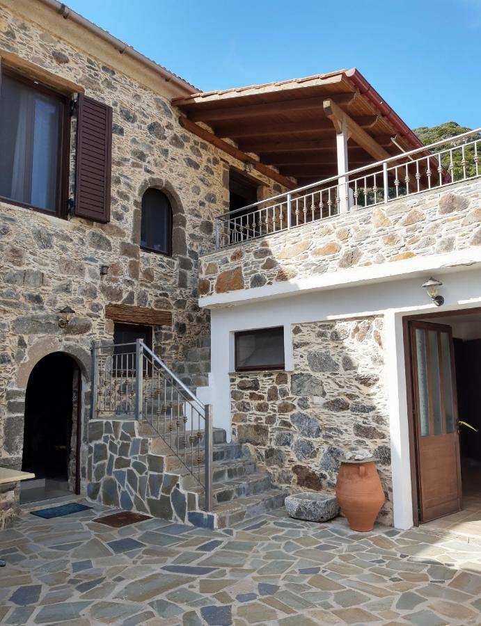 Grandma Agatha & Virginia'S Stonehouse Kefálion Exterior foto