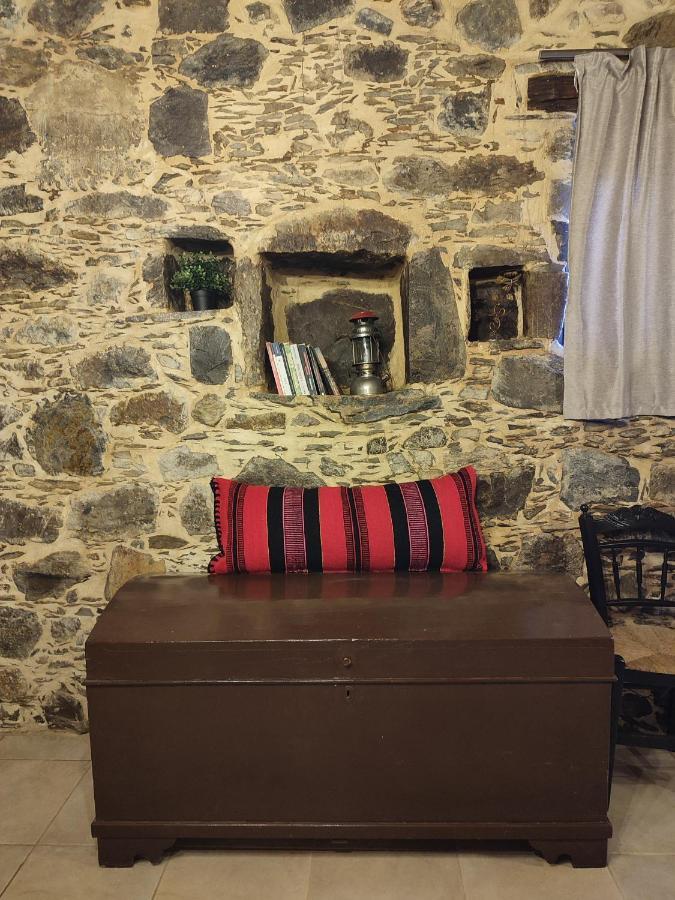 Grandma Agatha & Virginia'S Stonehouse Kefálion Exterior foto