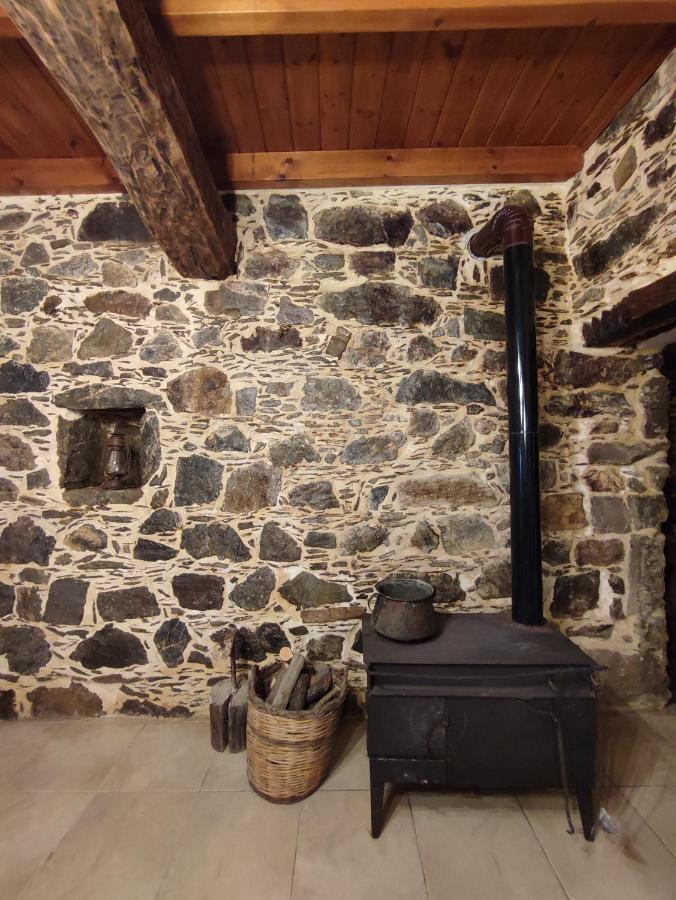 Grandma Agatha & Virginia'S Stonehouse Kefálion Exterior foto